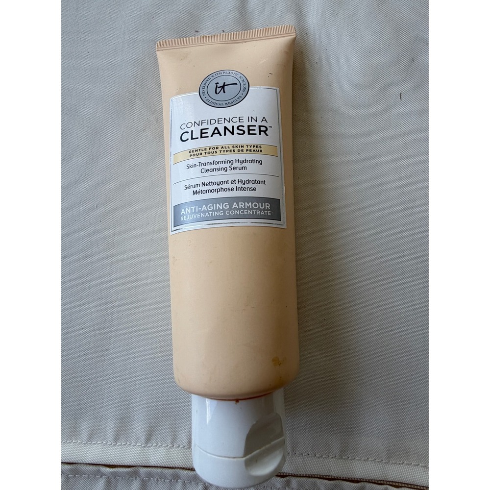IT Cosmetics Confidence in a Cleanser Hydrating Serum 5oz Anti-Aging Armour